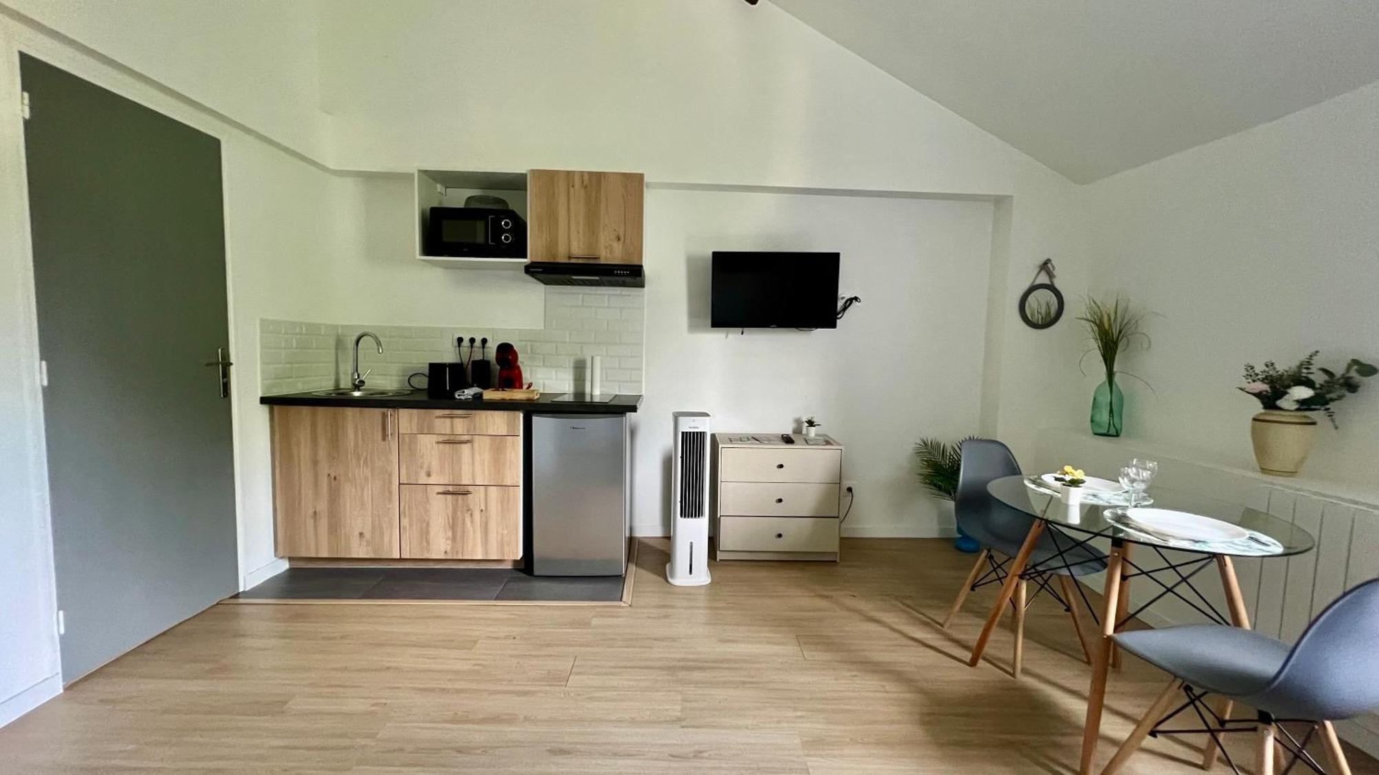 Studios Cozy 2A4 Pers Avec Jardin I Proche Futuroscope Chatellerault Exterior photo