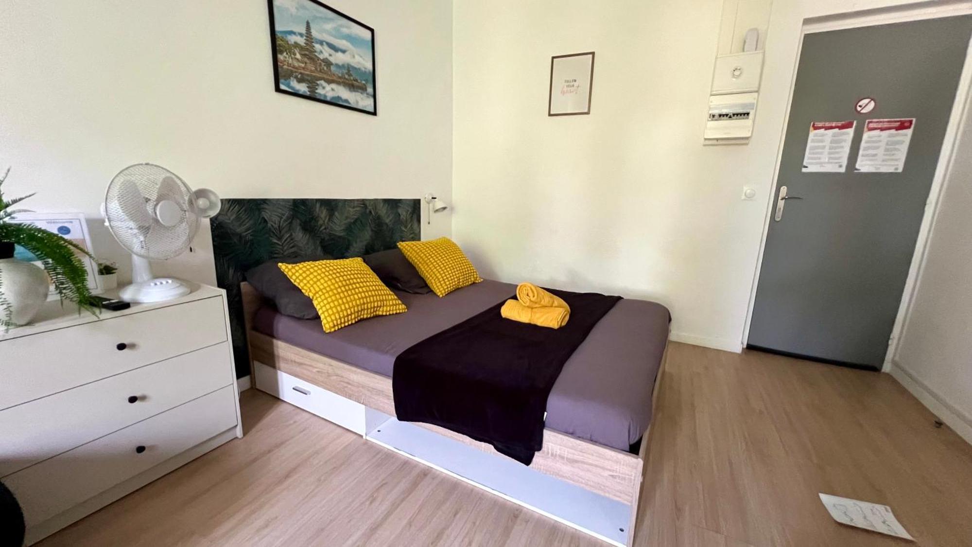 Studios Cozy 2A4 Pers Avec Jardin I Proche Futuroscope Chatellerault Exterior photo